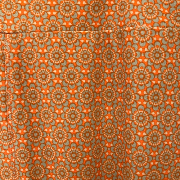 Super soft LulaRoe stretch leggings - Picture 2 of 4